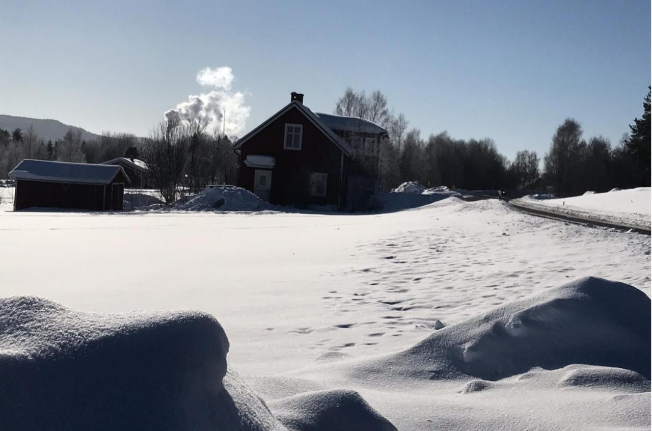 Symaskinshuset Jaervsoe Buitenkant foto