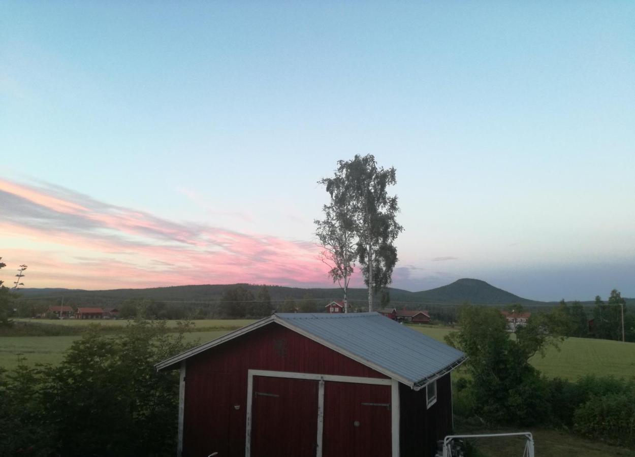 Symaskinshuset Jaervsoe Buitenkant foto
